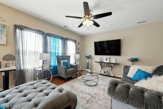 329 Fountain WAY, Hampton, VA 23666