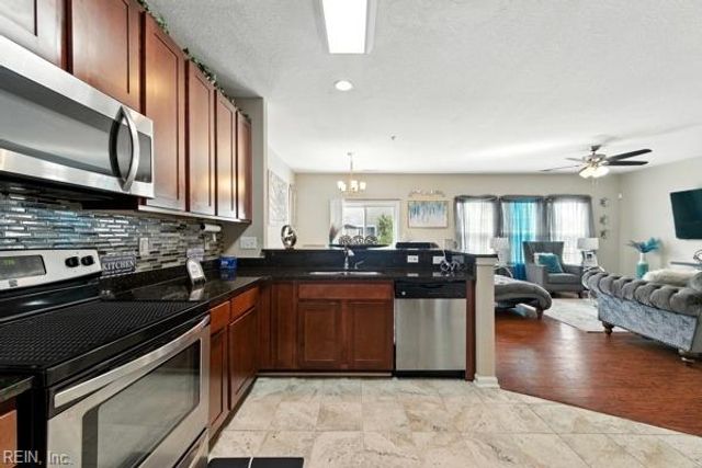 329 Fountain WAY, Hampton, VA 23666