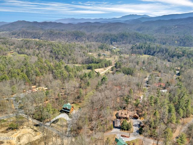 2164 Newt Huff Lane, Sevierville, TN 37862