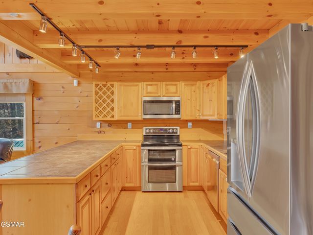 2164 Newt Huff Lane, Sevierville, TN 37862