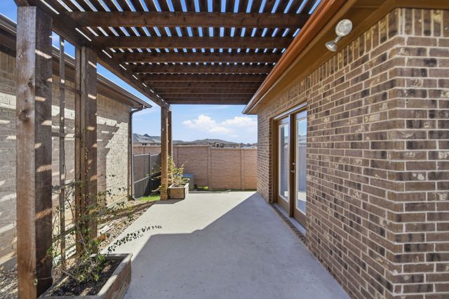 704 Fostery King Place, Keller, TX 76248