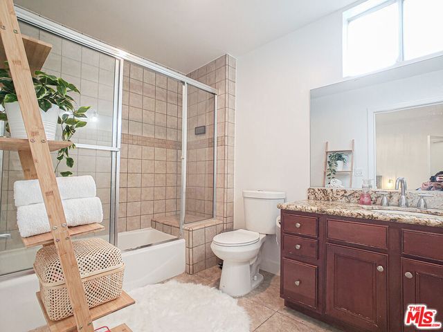 1025 Dewey Avenue 205, Los Angeles, CA 90006