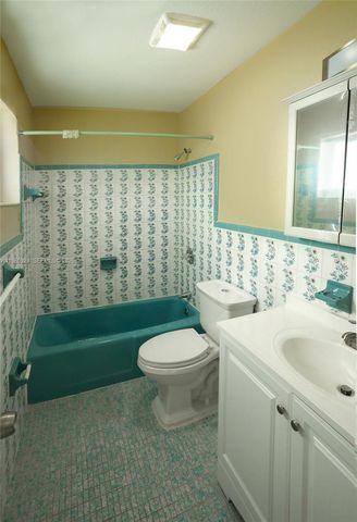 2656 SW 31st Ct 2654, Miami, FL 33133