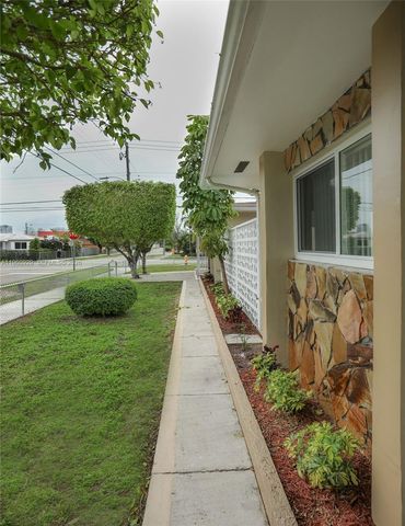 2656 SW 31st Ct 2654, Miami, FL 33133