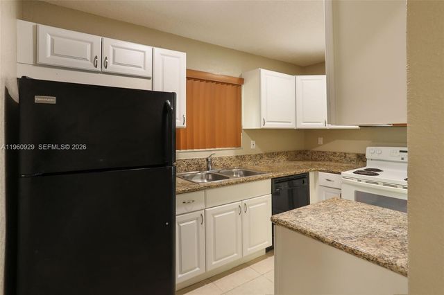 2656 SW 31st Ct 2654, Miami, FL 33133