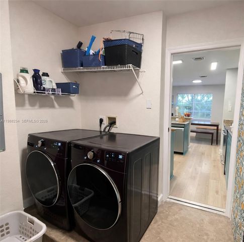 6613 Old Farm Trl, Boynton Beach, FL 33437