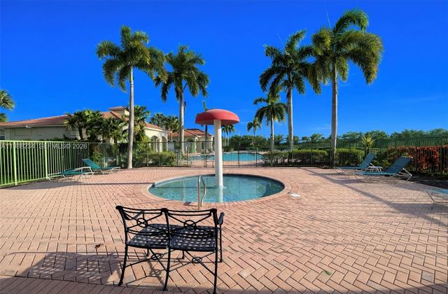 6613 Old Farm Trl, Boynton Beach, FL 33437