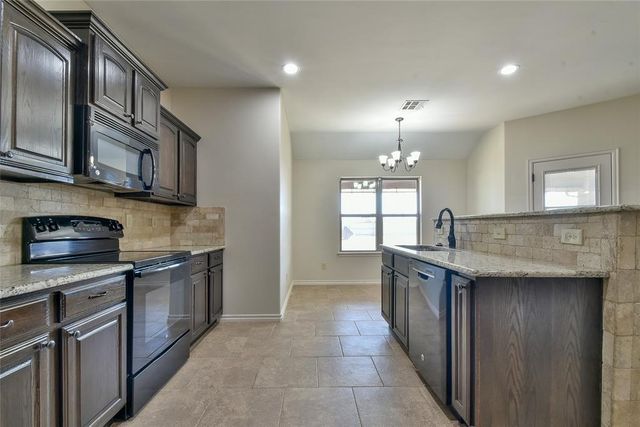 8902 NE Hudson Lane, Piedmont, OK 73078