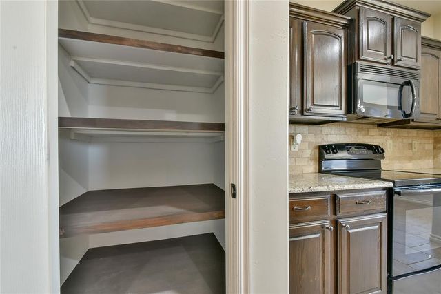 8902 NE Hudson Lane, Piedmont, OK 73078