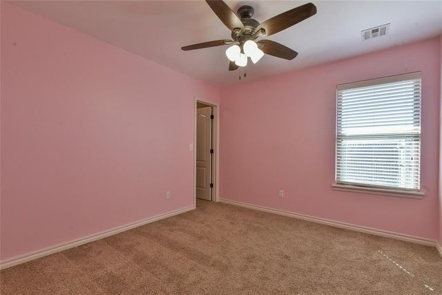 8902 NE Hudson Lane, Piedmont, OK 73078