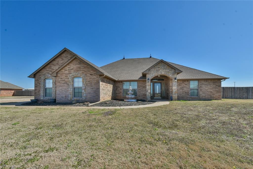 8902 NE Hudson Lane, Piedmont, OK 73078