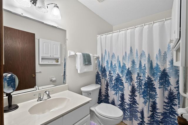 135 Viking Drive E 309, Little Canada, MN 55117