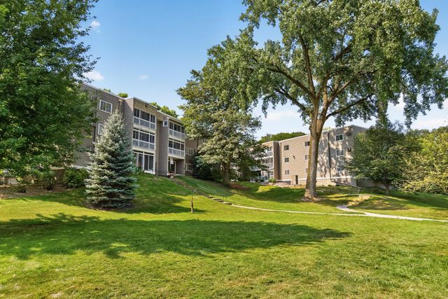 135 Viking Drive E 309, Little Canada, MN 55117