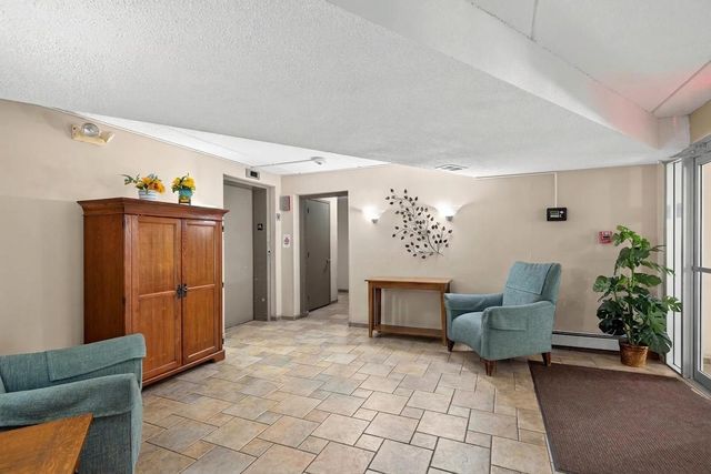 135 Viking Drive E 309, Little Canada, MN 55117