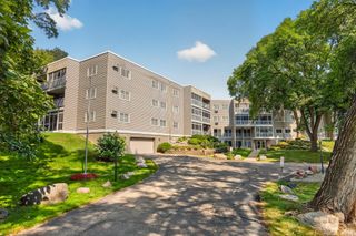 135 Viking Drive E 309, Little Canada, MN 55117