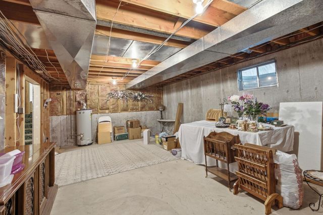 9313 N Ellenwood Ct, Nine Mile Falls, WA 99026