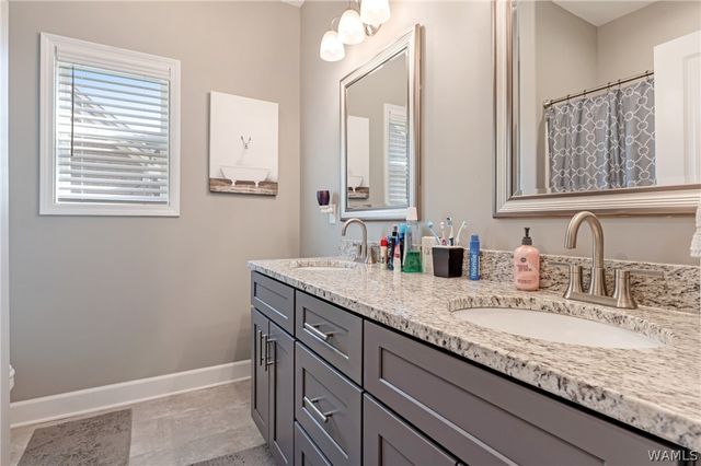 3010 Jamie, Moundville, AL 35474