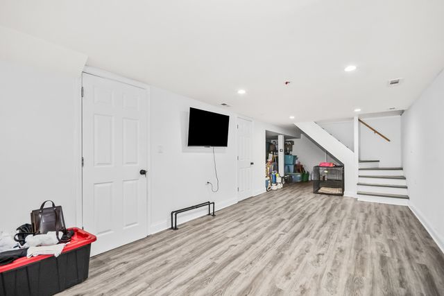 8915 S Racine Avenue, Chicago, IL 60620