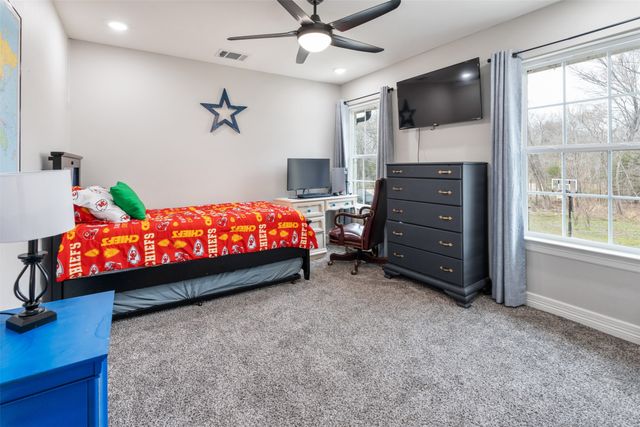 656 Calmwater Court, Mabank, TX 75143