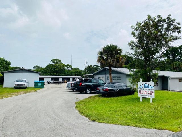186 Melton Drive, Fort Pierce, FL 34982