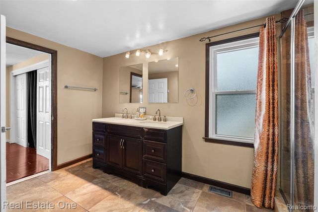 1205 Donald Avenue, Royal Oak, MI 48073