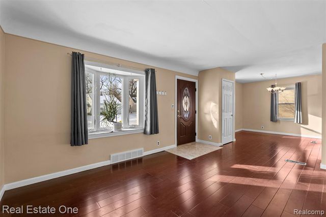 1205 Donald Avenue, Royal Oak, MI 48073