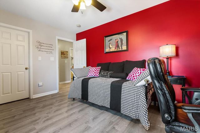 332 Willott Square Drive, St Peters, MO 63376