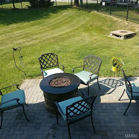 332 Willott Square Drive, St Peters, MO 63376