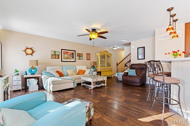 332 Willott Square Drive, St Peters, MO 63376