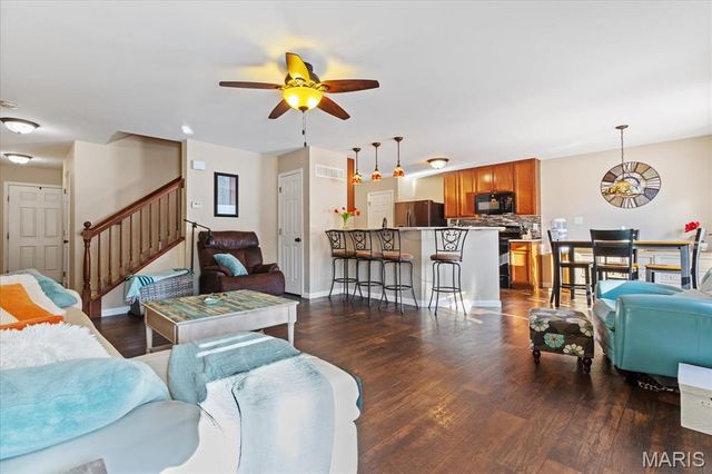 332 Willott Square Drive, St Peters, MO 63376