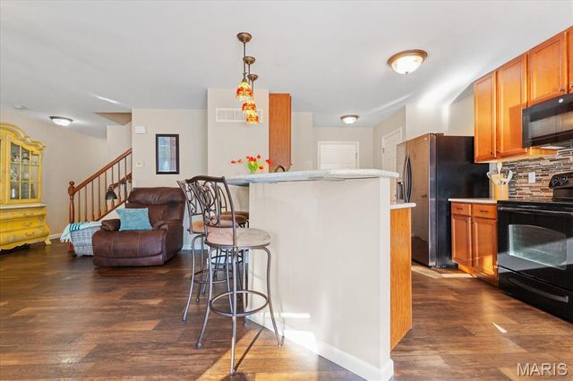 332 Willott Square Drive, St Peters, MO 63376