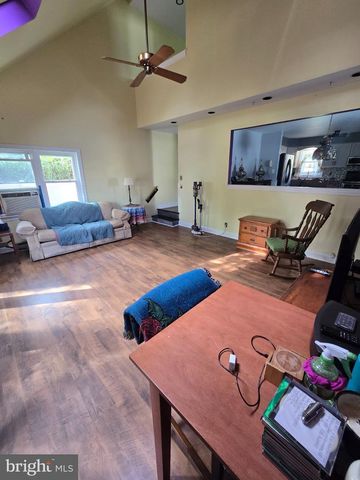 6231 WASHINGTON LN, Bensalem, PA 19020