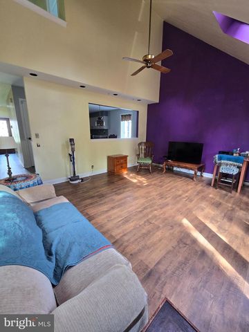 6231 WASHINGTON LN, Bensalem, PA 19020
