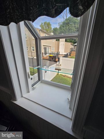 6231 WASHINGTON LN, Bensalem, PA 19020
