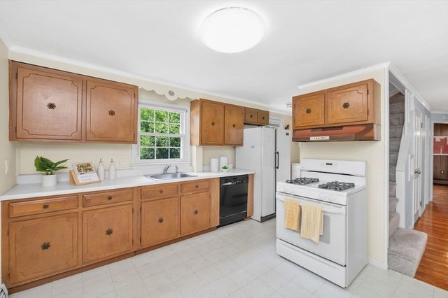 6 Truman Road, Newton, MA 02459