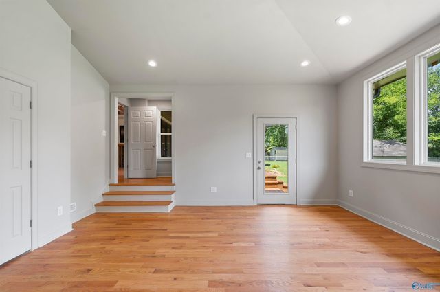1810 Ballard Drive SE, Huntsville, AL 35801