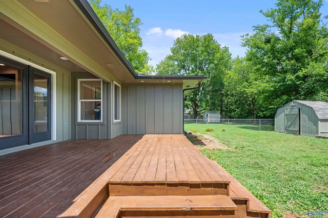 1810 Ballard Drive SE, Huntsville, AL 35801