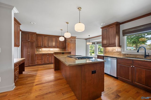 1810 Ballard Drive SE, Huntsville, AL 35801