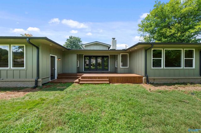 1810 Ballard Drive SE, Huntsville, AL 35801
