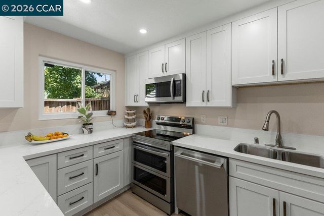 4308 Saint Charles Pl, Concord, CA 94521
