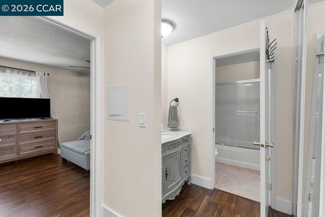 4308 Saint Charles Pl, Concord, CA 94521