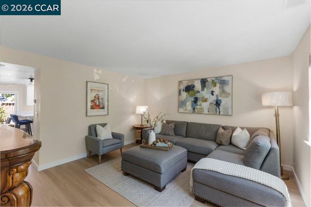 4308 Saint Charles Pl, Concord, CA 94521