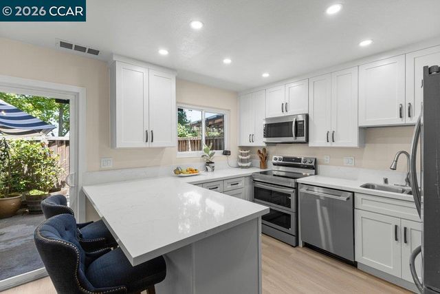 4308 Saint Charles Pl, Concord, CA 94521