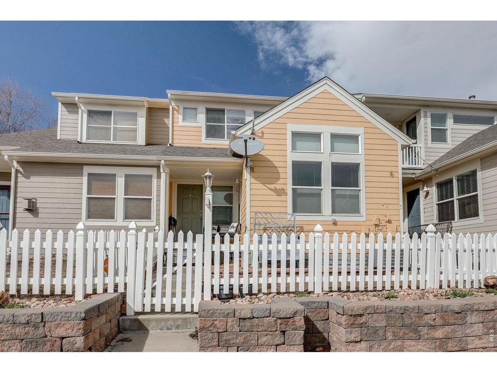 1911 Halfmoon Cir, Loveland, CO 80538