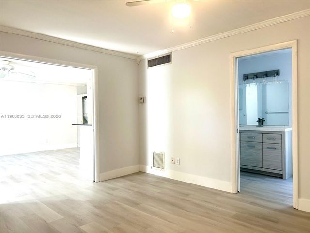 645 Executive Center Dr R101, West Palm Beach, FL 33401