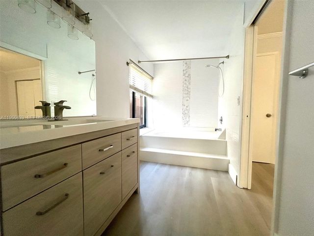 645 Executive Center Dr R101, West Palm Beach, FL 33401