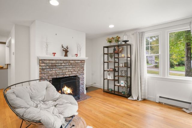 22 Townsend Dr, West Boylston, MA 01583