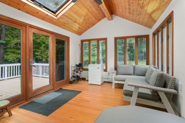 22 Townsend Dr, West Boylston, MA 01583