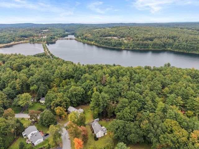 22 Townsend Dr, West Boylston, MA 01583
