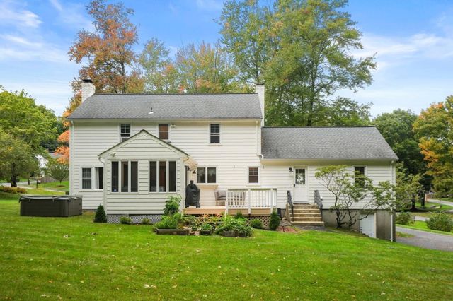 22 Townsend Dr, West Boylston, MA 01583